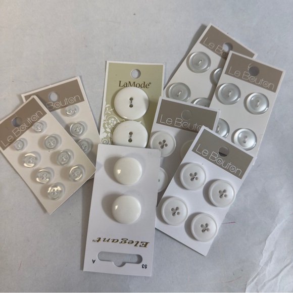 WHITE Button Assortment NWT - Picture 6 of 6